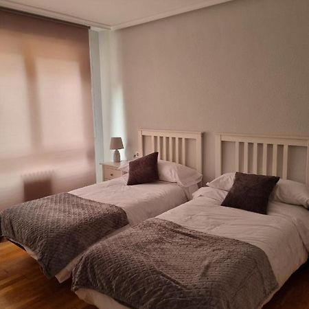Vivienda Silvia Renfe Apartment León Exterior foto
