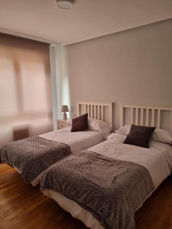 Vivienda Silvia Renfe Apartment León Exterior foto